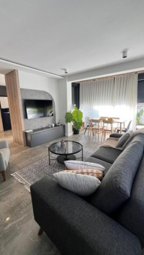 Leos Apartments Apart1